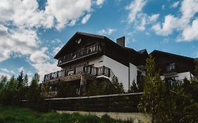 Резиденція Неш